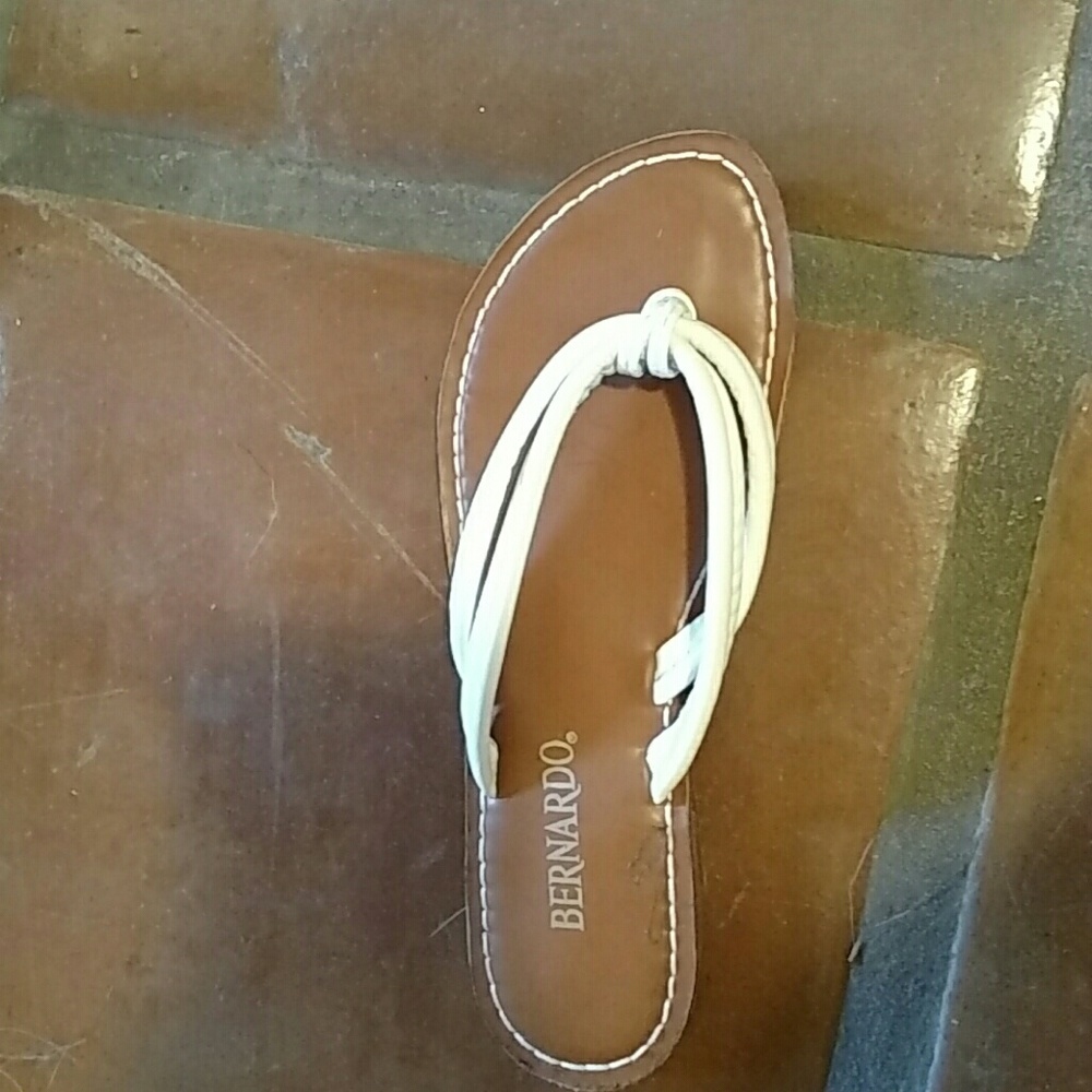 Bernardo Sandals